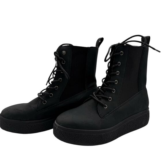 EUC Rocket Dog Aggie Black Lace Up Boot  - Size 8.5 - Picture 3 of 7